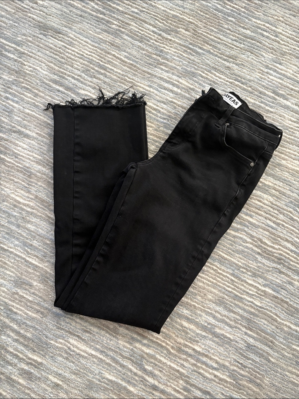 Black Women’s Frayed Hem Jeans